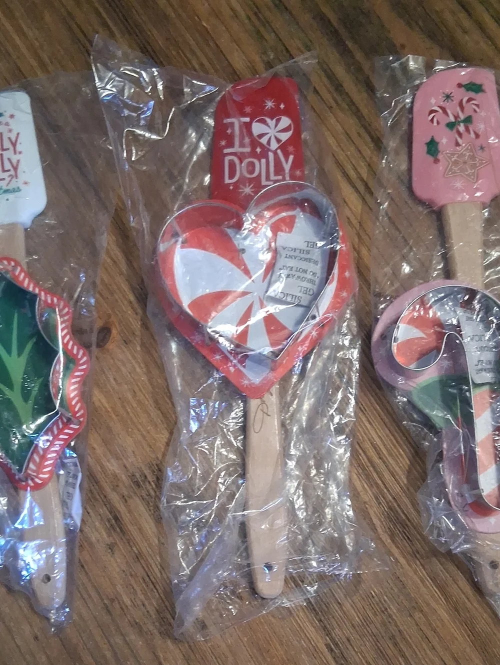 DOLLY PARTON Holiday Cookie Cutter Set - Red, Green, Pink